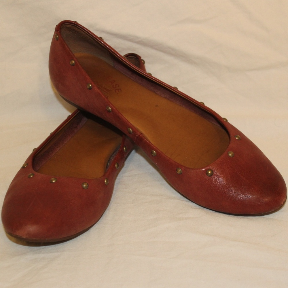 Kork-Ease Studded "Violette" Leather Flats Size 8